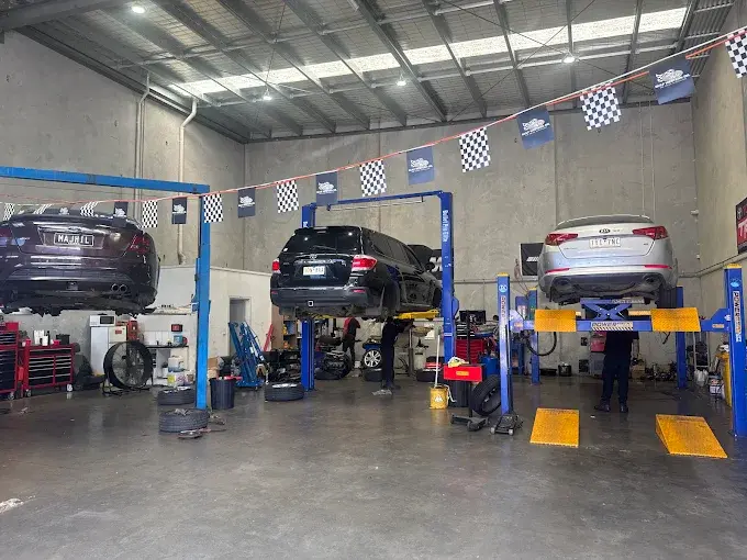 Car Mechanic in Rockbank